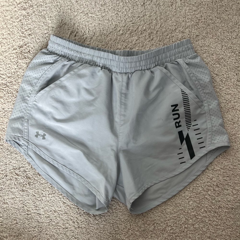 Xs Under Armor running shorts